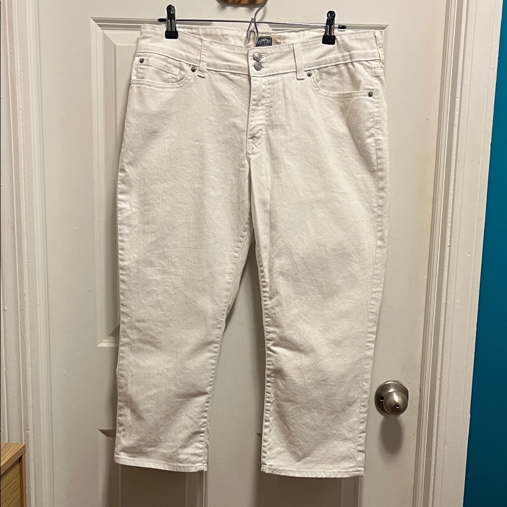 Signature by Levi Strauss White Ankle Jeans